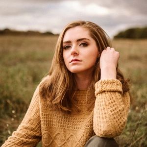 Meet your Posher, Abbey